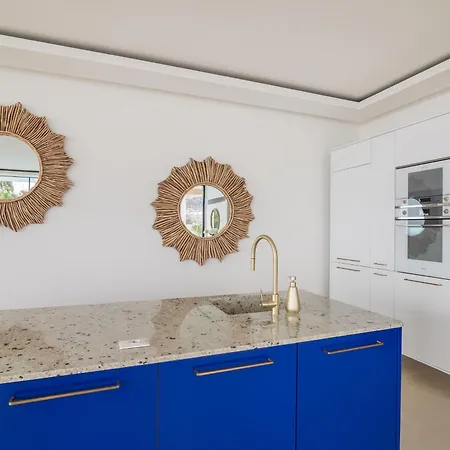 New C With Priv Heated Pool, Ocean View The View Tenerife Villa *
